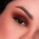 Sombra Líquida Velvet Multifuncional 3 em 1 cor Brown Vizzela Fix